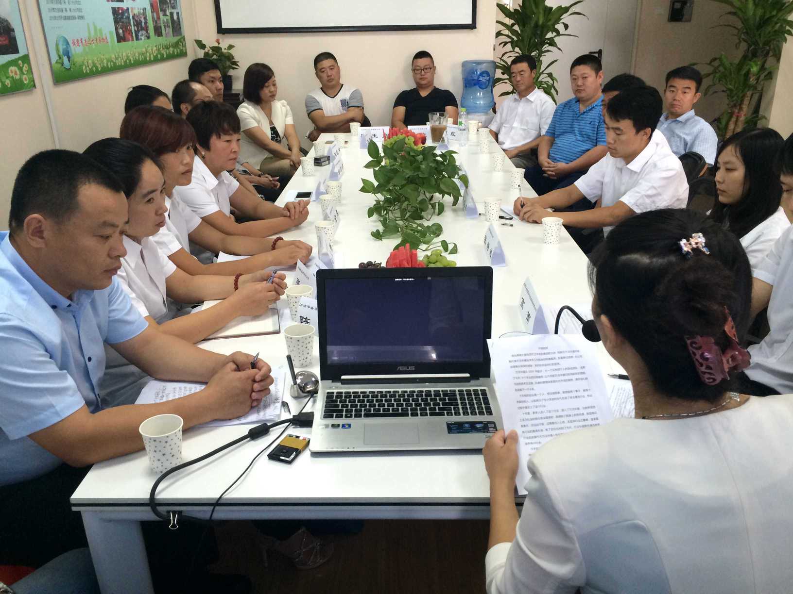 萬潔華盛專業(yè)的中高層管理團(tuán)隊(duì)